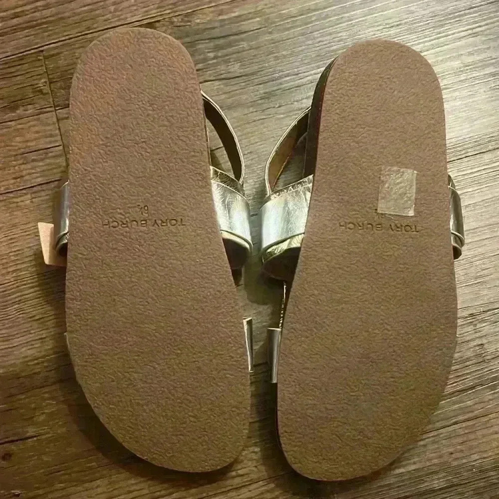 Tory Burch Multi Logo Kiltie Sandals Metallic Gold and Silver Leather - Picture 5 of 8